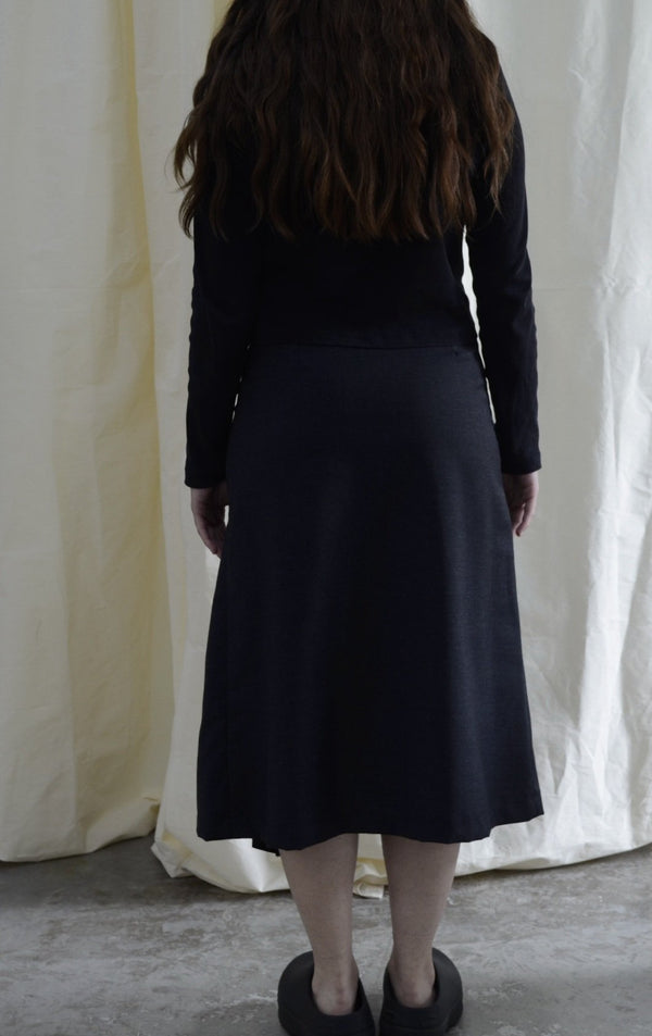 Falda Poesía Gris Oxford