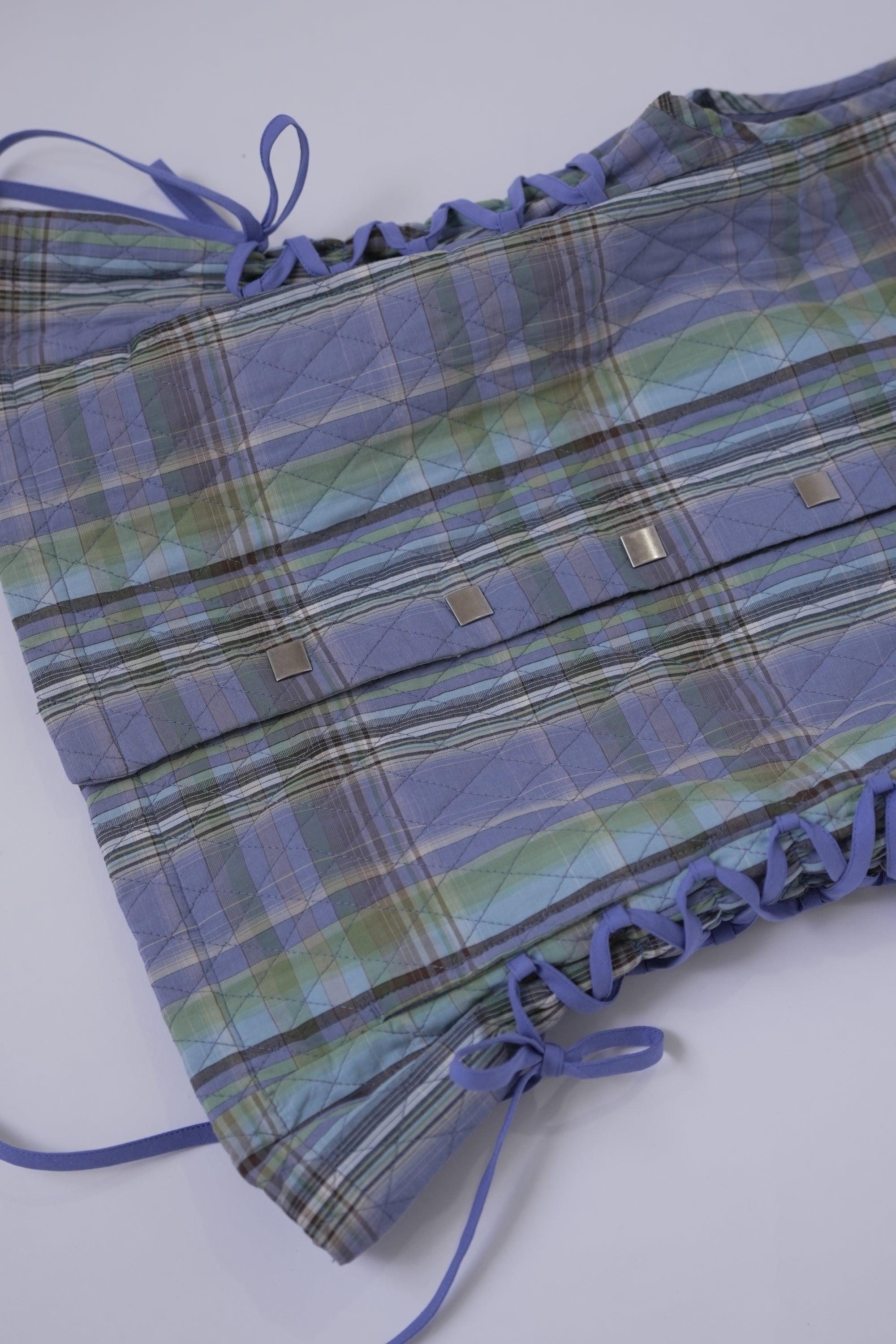 Chaleco Acolchado con cintas