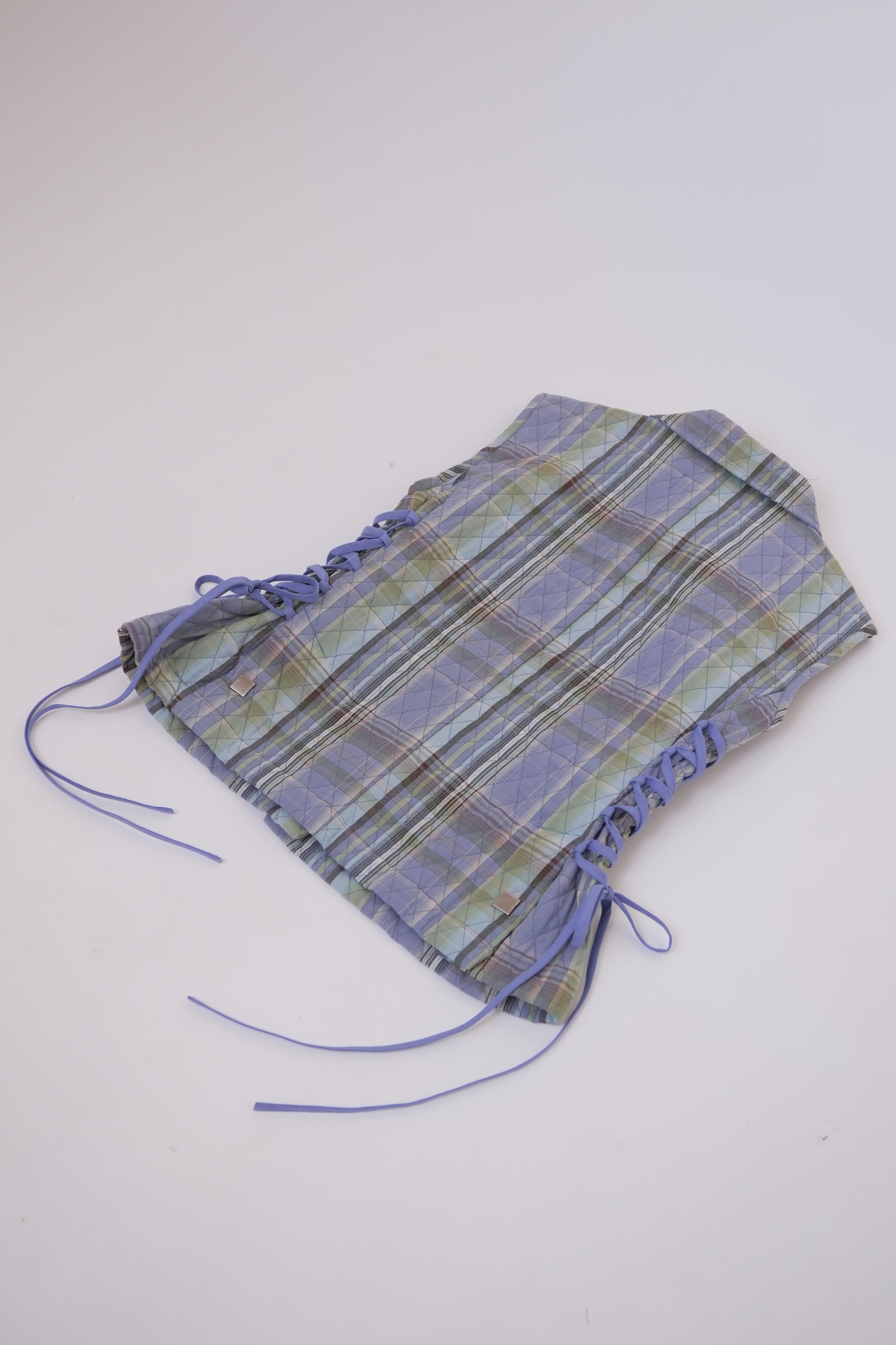 Chaleco Acolchado con cintas