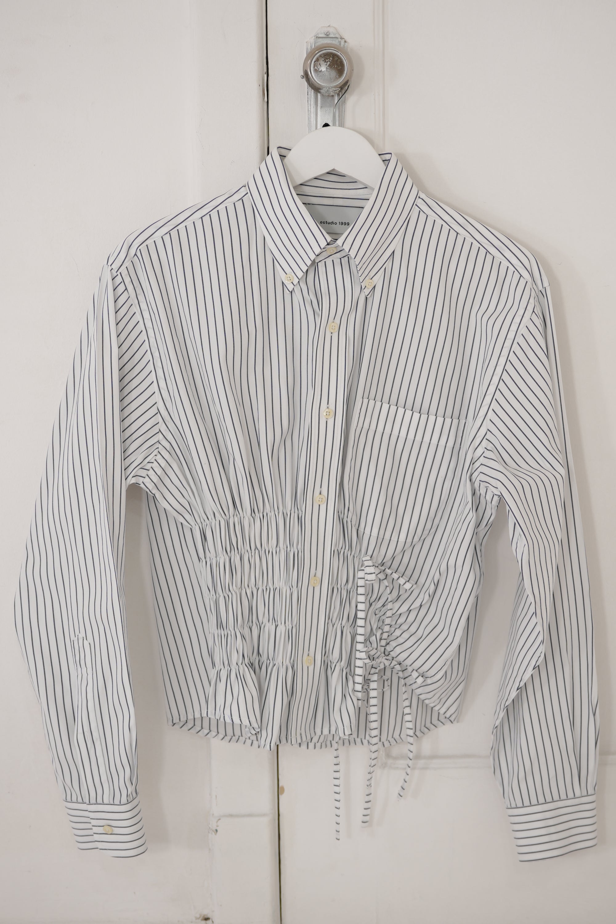 Camisa Cascada - blanca rayas azul marino